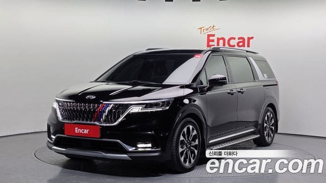 Kia Carnival — фото 1