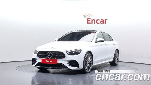 Mercedes-Benz E-Class — фото 1