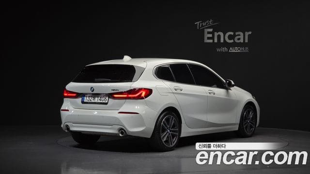 BMW 1 Series — фото 1