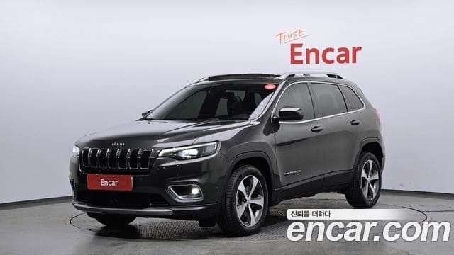 Jeep Cherokee — фото 1