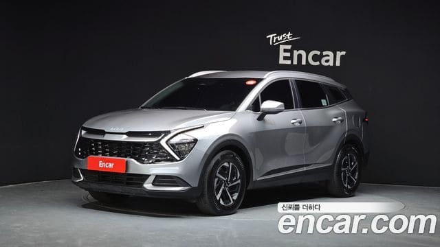 Kia Sportage — фото 1