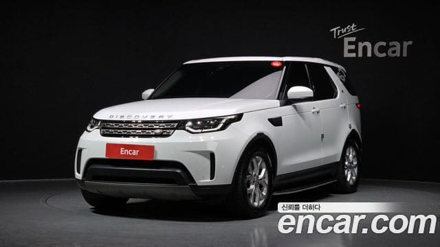 Land Rover Discovery 5 — фото 1