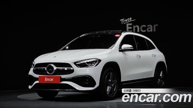 Mercedes-Benz GLA-Class — фото 1