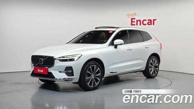 Volvo XC60 — фото 1