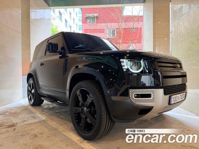 Land Rover Defender — фото 1