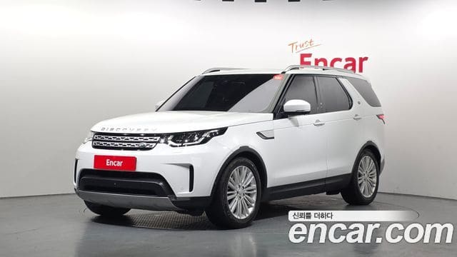 Land Rover Discovery 5 — фото 1