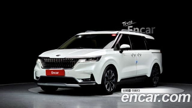 Kia Carnival — фото 1