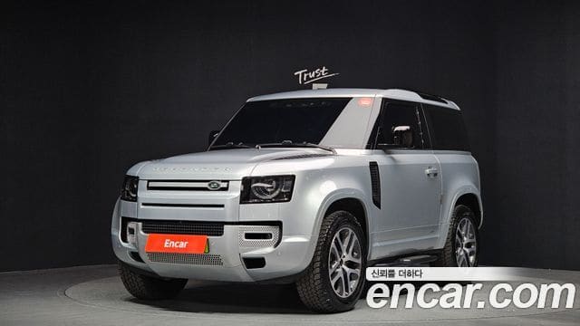 Land Rover Defender — фото 1
