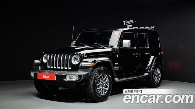 Jeep Wrangler — фото 1