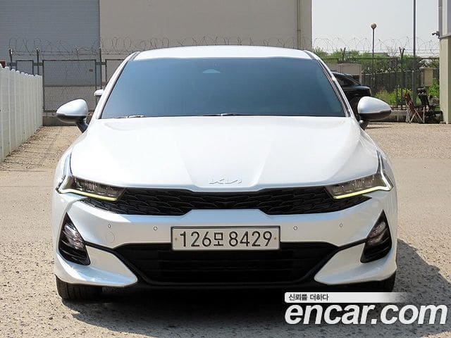Kia K5 — фото 1