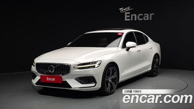 Volvo S60 — фото 1