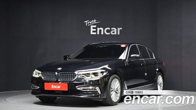BMW 5 Series — фото 1
