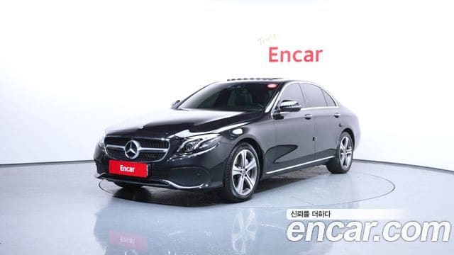 Mercedes-Benz E-Class — фото 1
