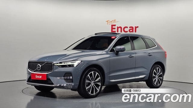 Volvo XC60 — фото 1