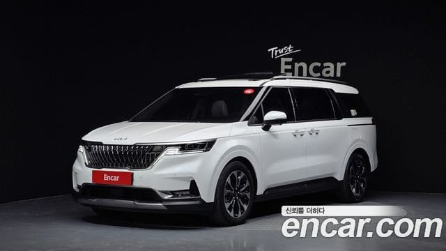Kia Carnival — фото 1