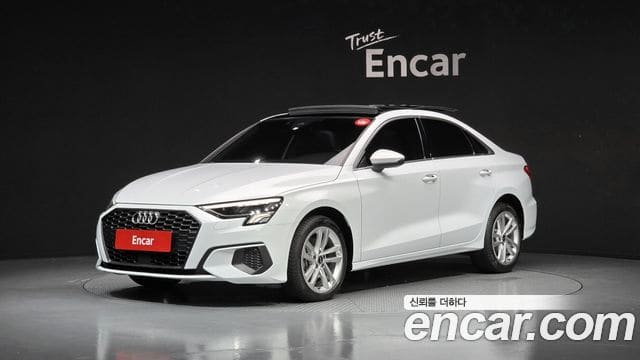 Audi A3 — фото 1
