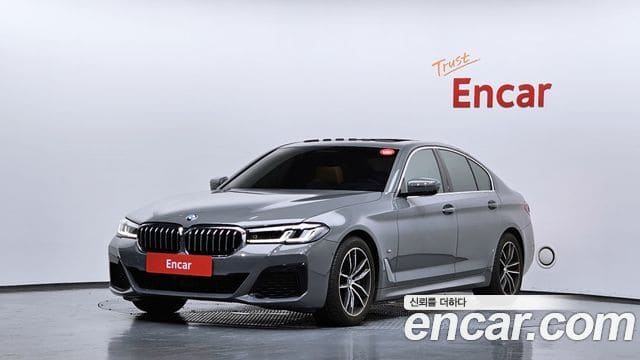 BMW 5 Series — фото 1