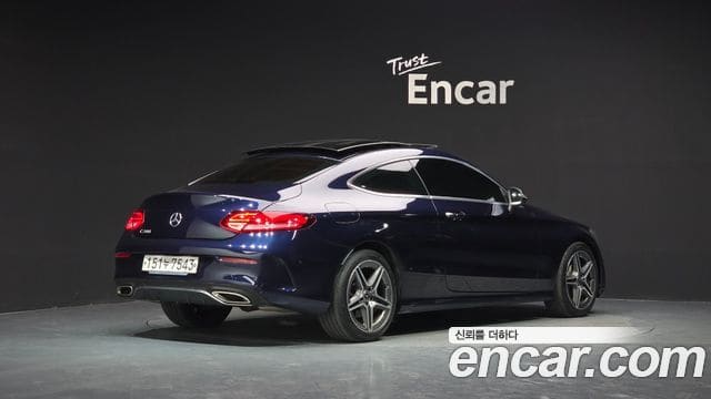 Mercedes-Benz C-Class — фото 1