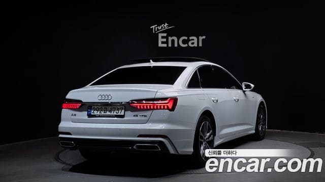 Audi A6 — фото 1