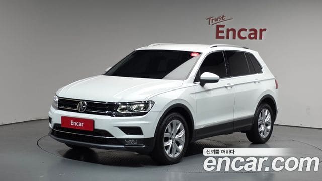 Volkswagen Tiguan — фото 1