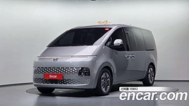 Hyundai Staria — фото 1