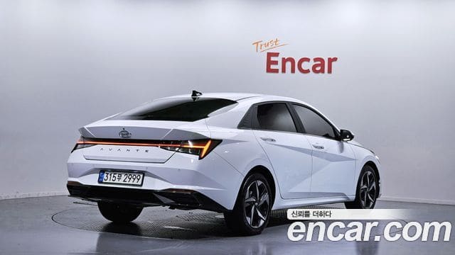 Hyundai Avante — фото 1