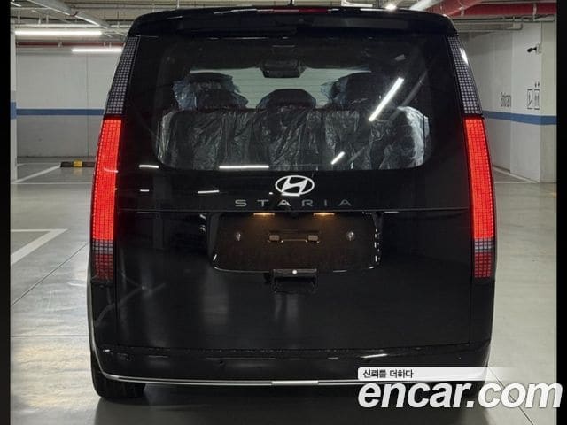 Hyundai Staria — фото 1