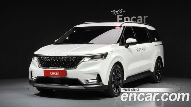 Kia Carnival — фото 1