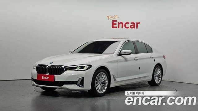 BMW 5 Series — фото 1