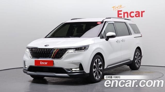 Kia Carnival — фото 1