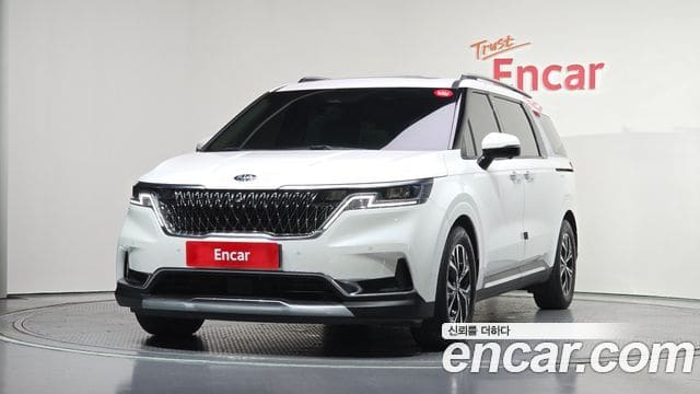 Kia Carnival — фото 1