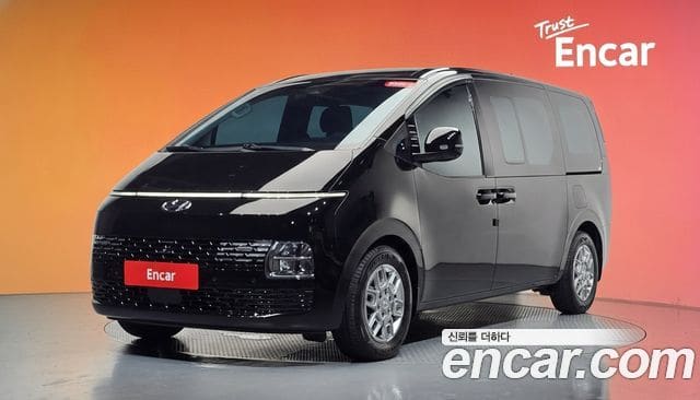 Hyundai Staria — фото 1