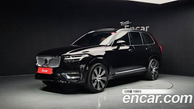 Volvo XC90 — фото 1