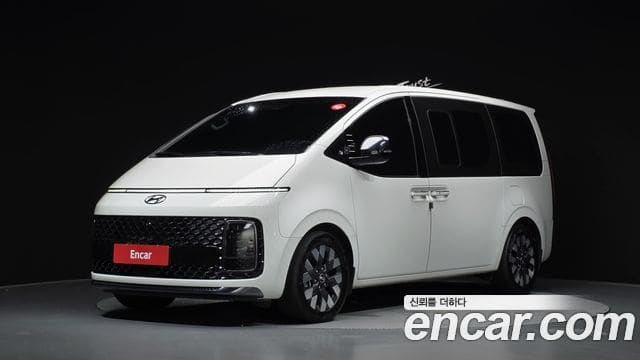 Hyundai Staria — фото 1