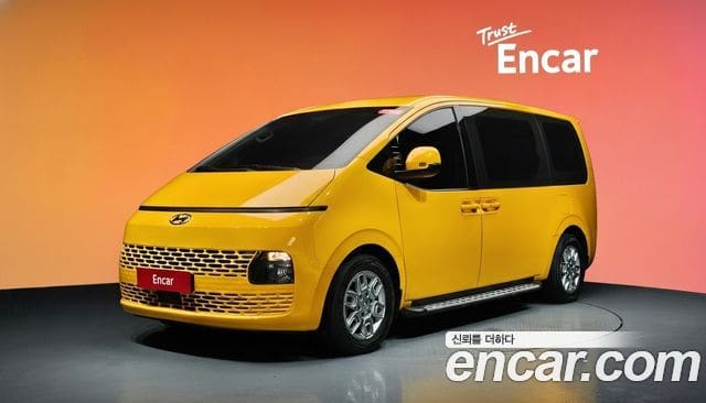 Hyundai Staria — фото 1