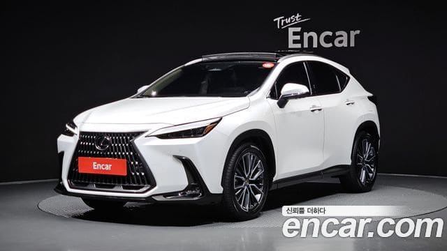 Lexus NX350h — фото 1