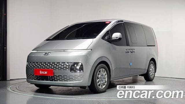 Hyundai Staria — фото 1