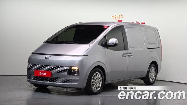 Hyundai Staria — фото 1