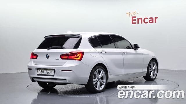 BMW 1 Series — фото 1