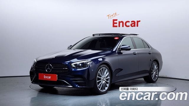 Mercedes-Benz E-Class — фото 1