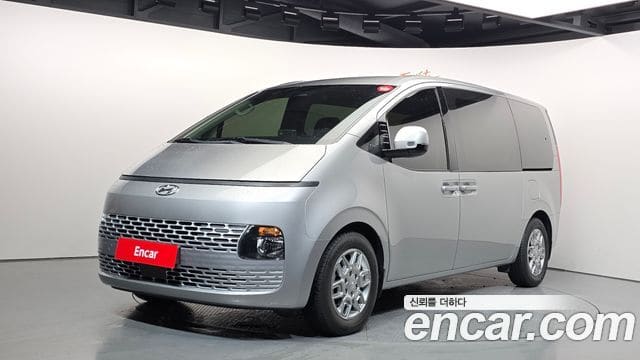 Hyundai Staria — фото 1
