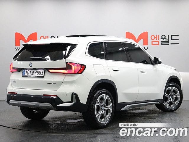 BMW X1 — фото 1