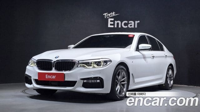 BMW 5 Series — фото 1