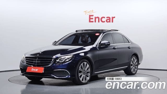 Mercedes-Benz E-Class — фото 1