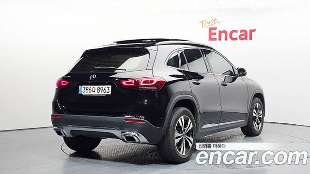 Mercedes-Benz GLA-Class — фото 1