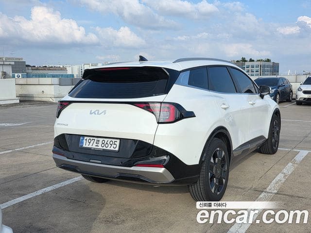 Kia Sportage — фото 1