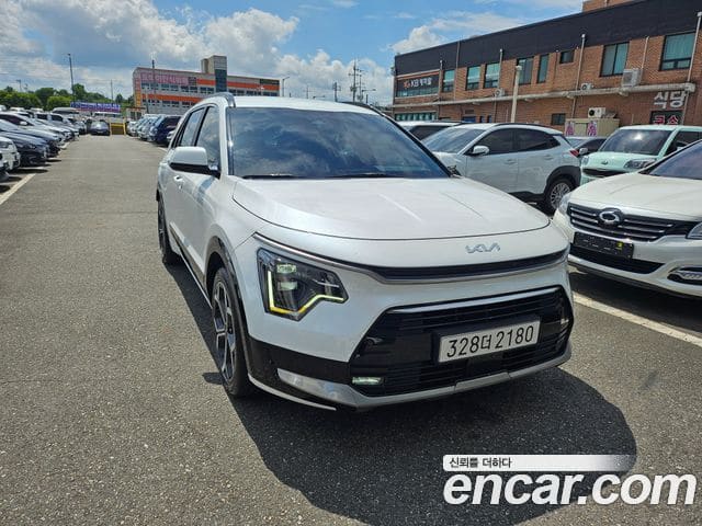 Kia Niro — фото 1