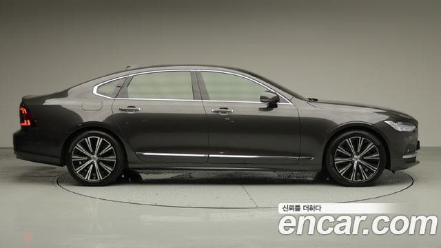 Volvo S90 — фото 1