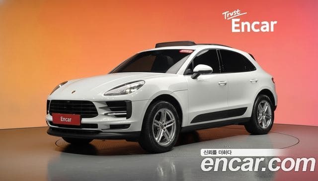 Porsche Macan — фото 1