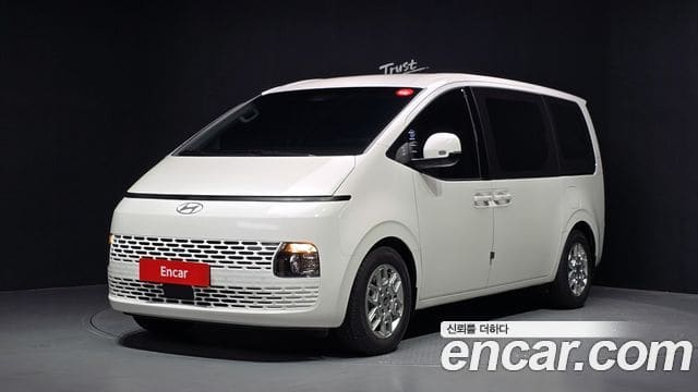 Hyundai Staria — фото 1